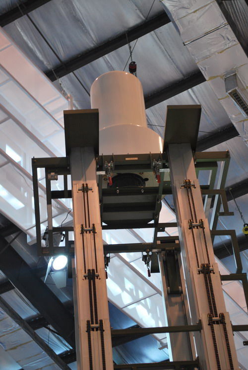 国产电磁环境监测车 守护无形空间的“电波哨兵”